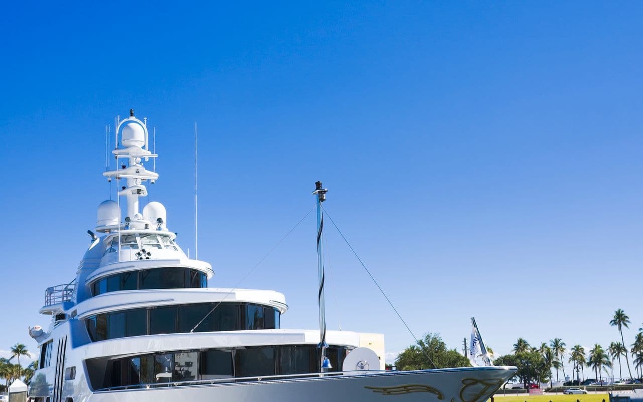 90ft Liveaboard Yacht Slip for Rent Fort Lauderdale